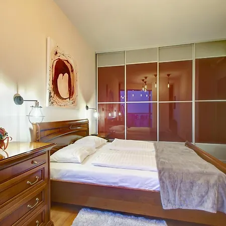Helios 19 Luxury