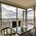 Helios 19 Luxury Butas *